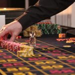 Methods for receiving and making use of bonuses and rewards at online casinos